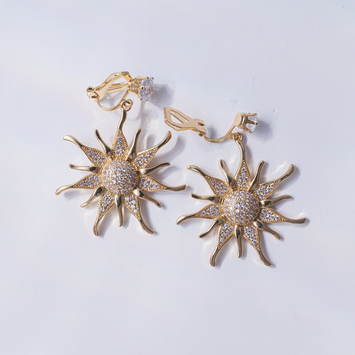 ◇送料無料◇ラプンツェル ピアス／イヤリング 太陽モチーフ