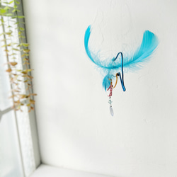 カワセミ サンキャッチャー 青い鳥 翡翠 ワイヤー 鳥モビール  インテリア 北欧テイスト シンプル フェザー ブルー 6枚目の画像