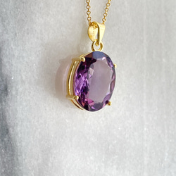 茄子紺 《 窓辺のローズガーデン ペンダント 》トラピッチェアメジスト