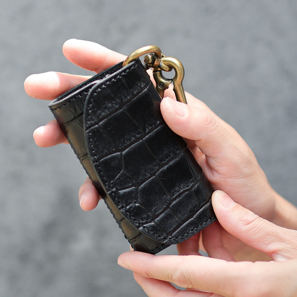 送料無料 栃木レザー クロコ 型押し 日本製 カラビナ 付き キーケース コインケース PAOLO ブラック 黒 本革 2枚目の画像