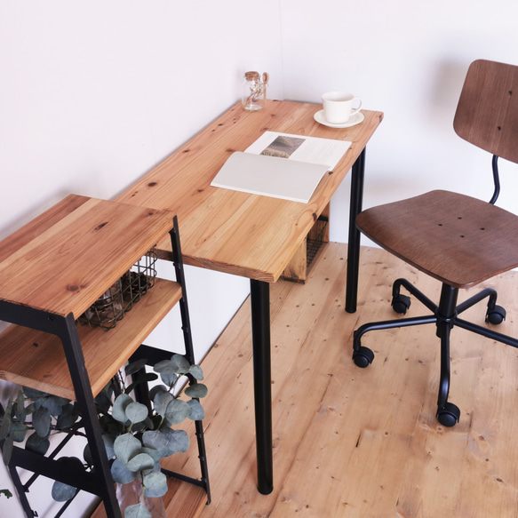 無垢材のデスク / 90cm×45cm / ライトブラウン / 組立簡単 工具不要 / リビング 子供部屋 / テーブル 3枚目の画像