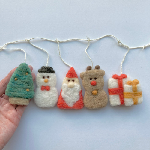 さんかくサンタさんのクリスマスガーランド ガーランド chiii-mimi