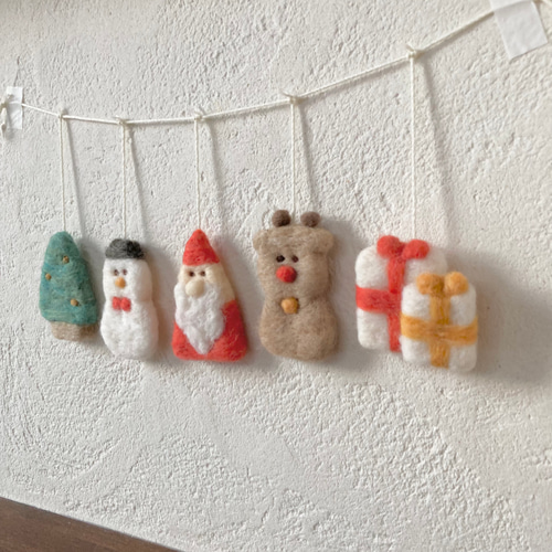 さんかくサンタさんのクリスマスガーランド ガーランド chiii-mimi