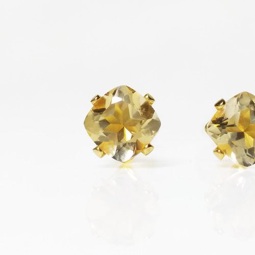 黄金の輝き。シトリンのピアス [送料無料] ピアス（スタッド・一