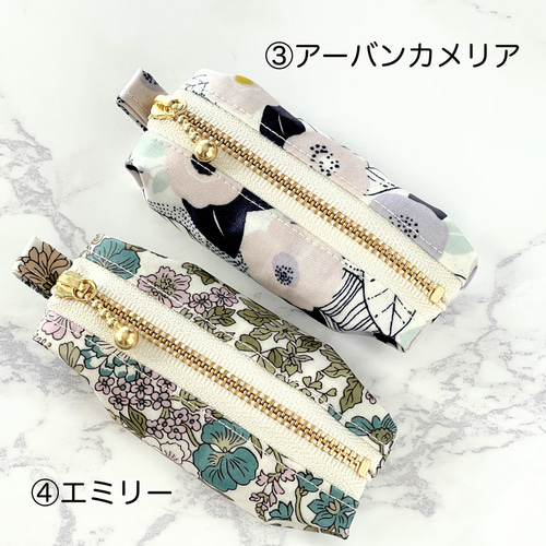 118 ポーチ （モノトーンフラワー）　ハンドメイド　ラミネート　ポーチ 118 ポーチ （モノトーンフラワー） ハンドメイド ラミネート