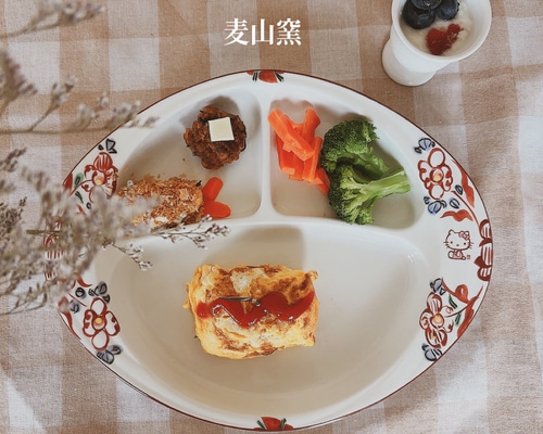 【 新品 未使用 】 洋服の 青山 ハロー キティ 皿 プレート カレンダー 新品 未使用 】 洋服の 青山 ハロー キティ 皿 プレート