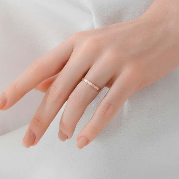極簡霧面 18K 玫瑰金 黃金 白金戒指 2mm | 手工婚戒對戒 | 可訂製亮面 第2張的照片