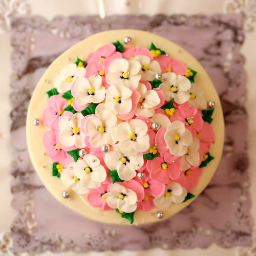 5号 ピンクのパンジーのフラワーケーキ(バタークリームケーキ、チーズ