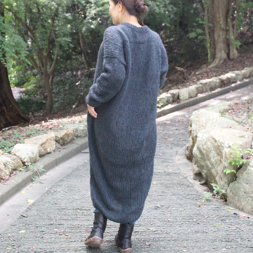 手編みモヘアラウンドネックロングワンピース カーキブラウン ニット