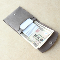 [免運費] 錢夾 &lt;&lt; -folder- 文件夾&gt;&gt; 優雅的國產真皮製成的雙折錢包 第14張的照片