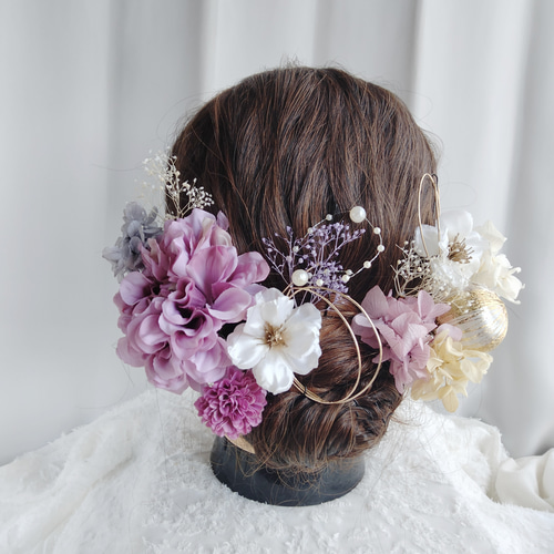 薄紫色のダリアと林檎の花の髪飾り ライラック色 藤色 ラベンダー