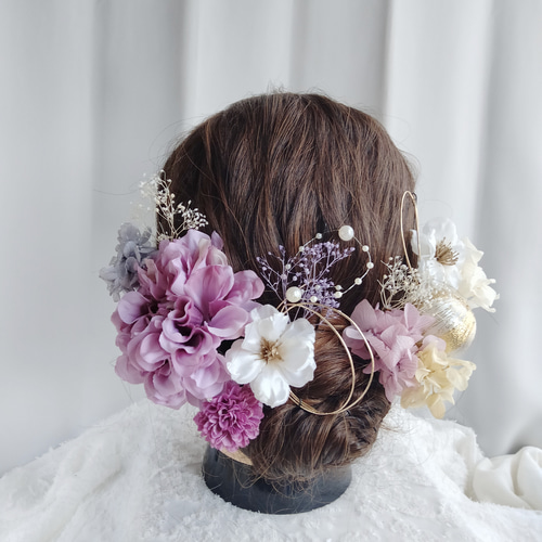 薄紫色のダリアと林檎の花の髪飾り ライラック色 藤色 ラベンダー