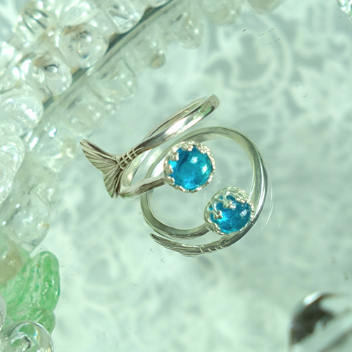 宝石質 ネオンブルー アパタイト ring(マーメイドテール) 指輪 宝石質 ネオンブルー アパタイト ring(マーメイドテール) 指輪