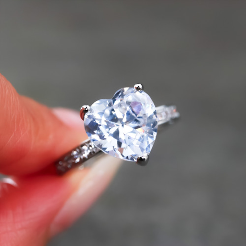 MR39】大粒 ハートシェイプのCZダイヤモンドリング／PT900仕上げ