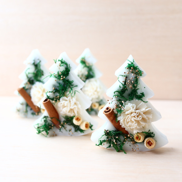 ◇プルメリアの香り◇アロマワックスサシェクリスマスツリー置き型 1枚目の画像