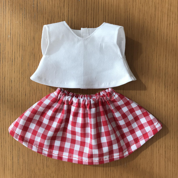 送料無料♡ブラウスと赤いチェックスカート＊ドール服　ソランちゃん　ソランちゃん服　レミンちゃん　26cm 3枚目の画像