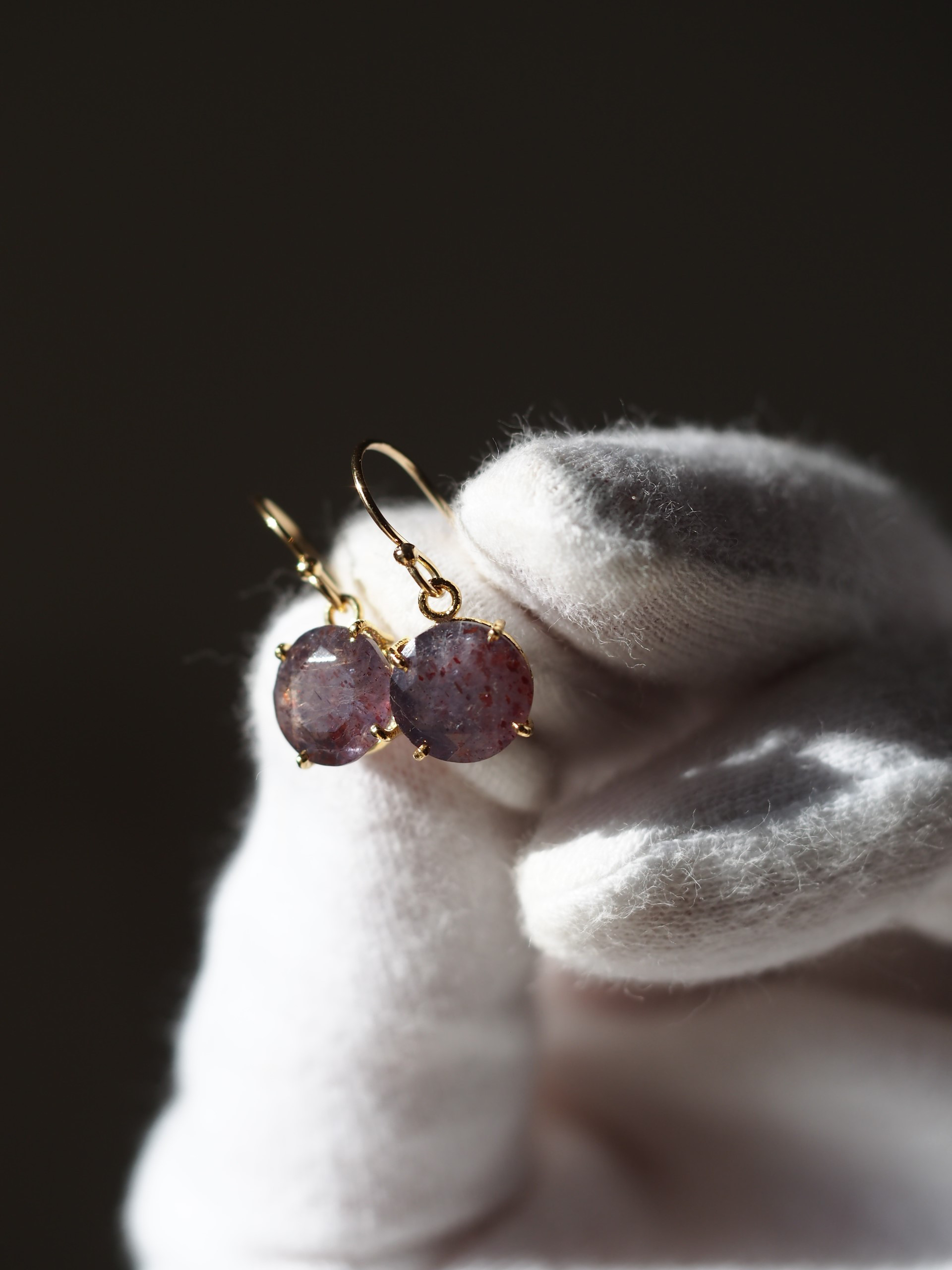 ブラッドショットアイオライト８．12x10(FC)  K14GFピアス