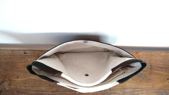●ファスナーポケット付き　バッグインバッグ　 迷彩柄　カモフラ柄 6枚目の画像