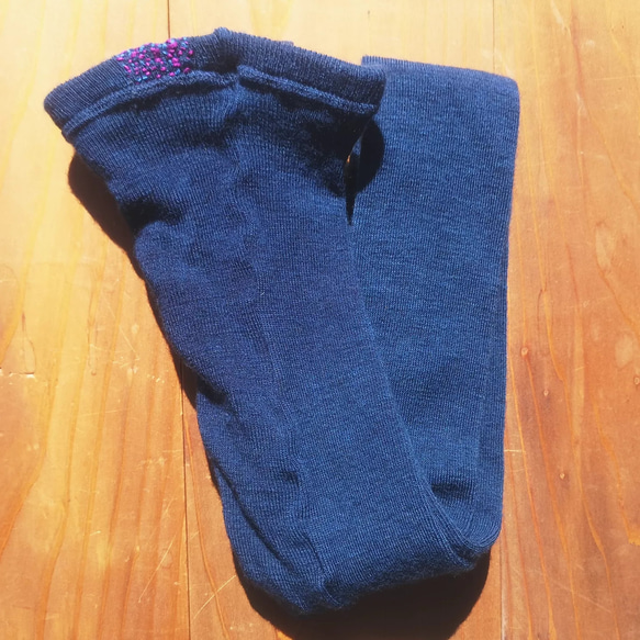 藍染め刺繍のあったかwool leggings*草木染め手縫い模様ウールレギンス 国産冬スパッツ 3枚目の画像