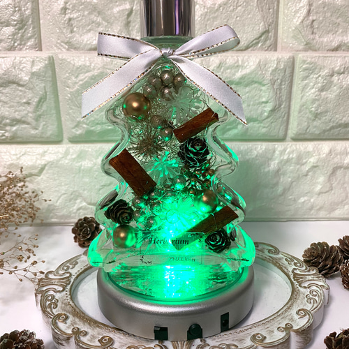 ハーバリウム クリスマスボトル展示