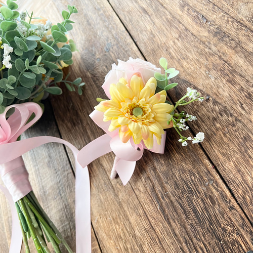 カラフルガーベラクラッチブーケ☆ ブーケ ほうき星☆ 通販 10627795