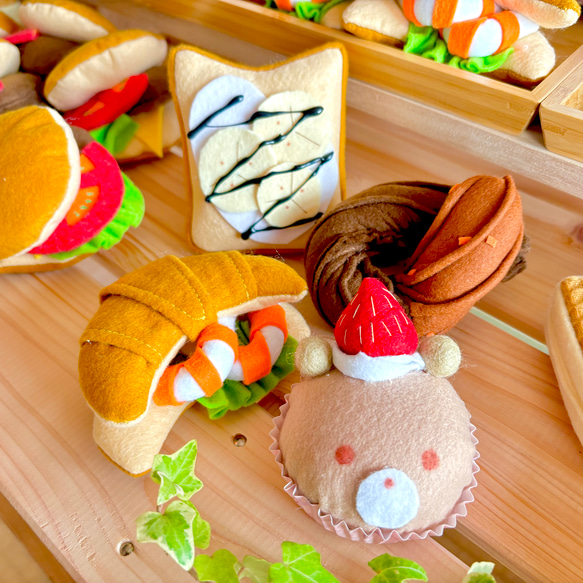 おままごと☆フェルトのおかわりパン④ おもちゃ・人形 banana house