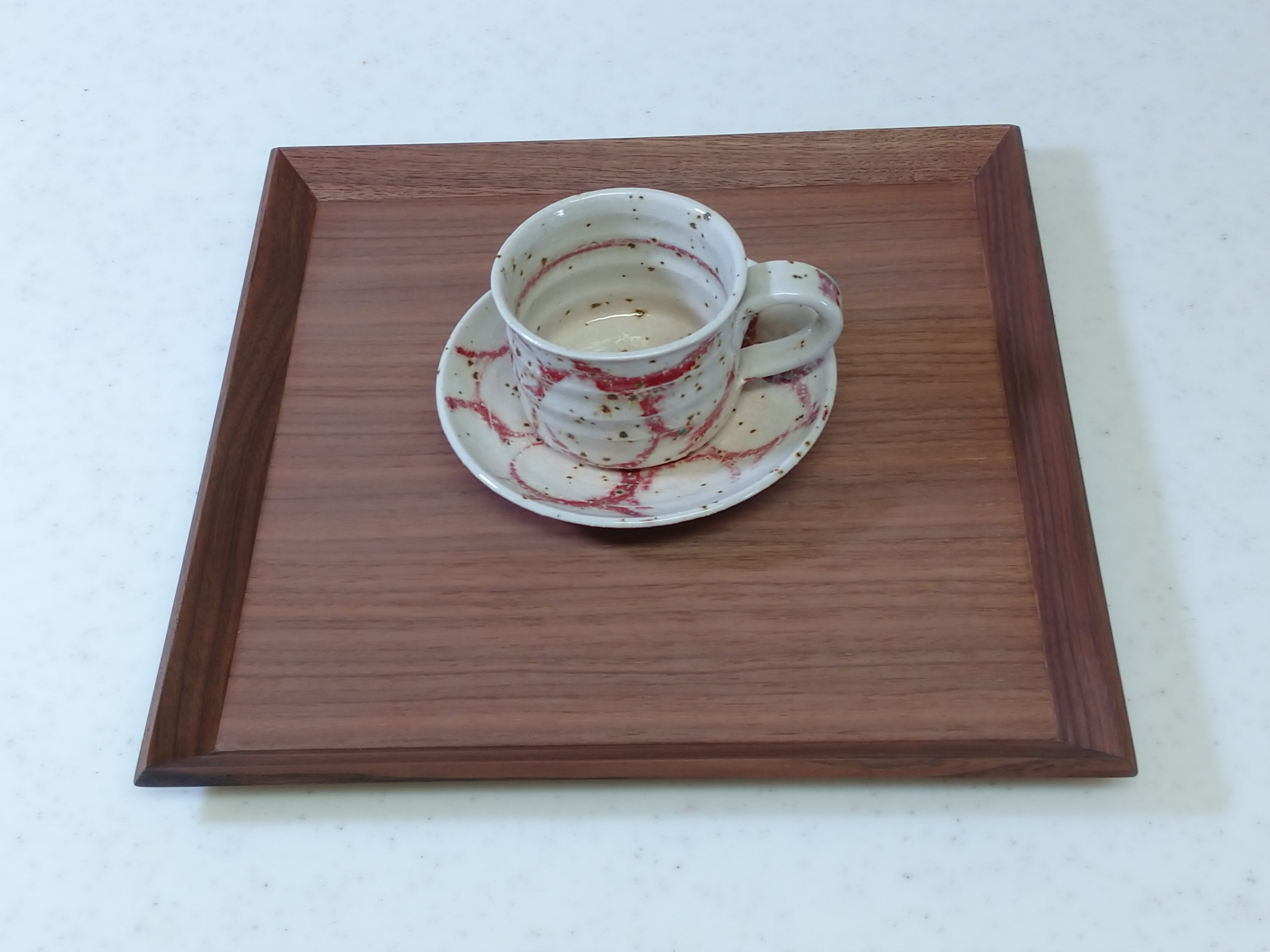 ◆天然木ランチトレイ　お盆（ウォールナット、小：30×30cm）