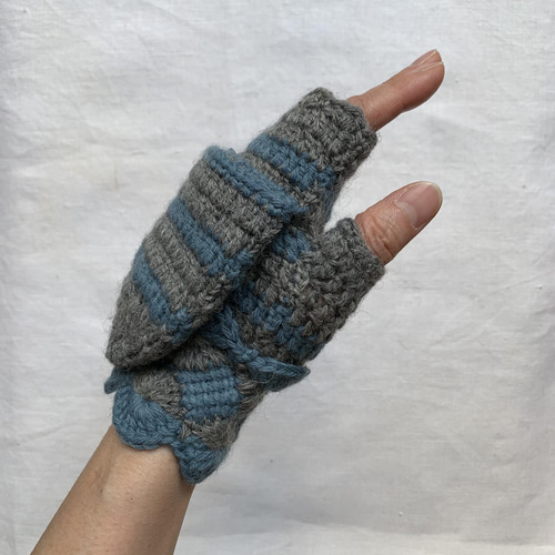 handmade♡指なしミトン かぎ針編み・クロシェ編み・crochet☆シンプルな指だしミトン☆flip