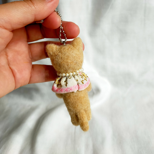 【まるまる】 羊毛フェルト 猫  シャムトラ　キーホルダー 羊毛フェルト シャムトラ 猫 ブローチ キーホルダー マグネット