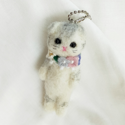 ◾羊毛フェルトの猫マスコット(折れ耳ほんのりグレー スコティッ 