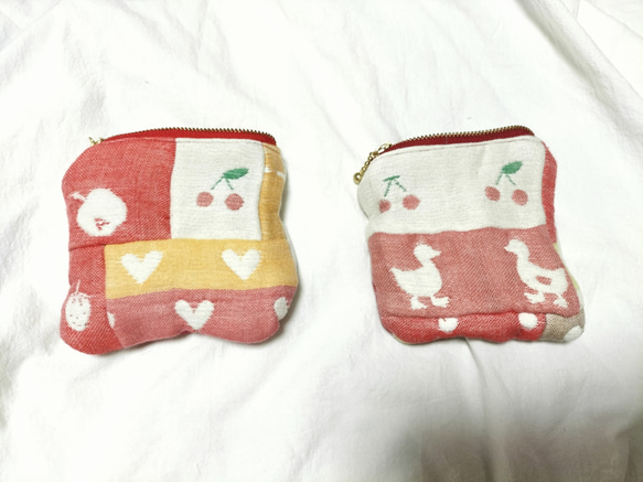 パンダくんさくらんぼポーチパッチワーク６重ガーゼfuwaraファスナーポーチ☆他のサイズ・柄あり(*˘︶˘*) 2枚目の画像