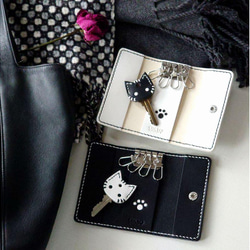 《特集掲載》【名入れ】肉球模様のペアキーケース【3色選択】＆猫(または肉球)キーカバー ※袋ラッピング無料 13枚目の画像