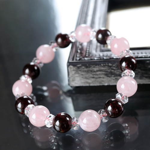 ローズクォーツとスタートガーネット天然石ブレスレット値下げ