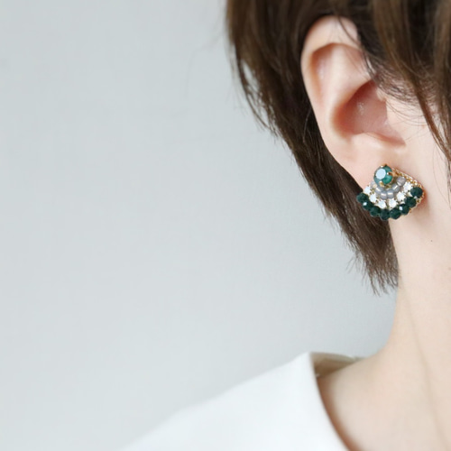 y project クリスタルフープピアス