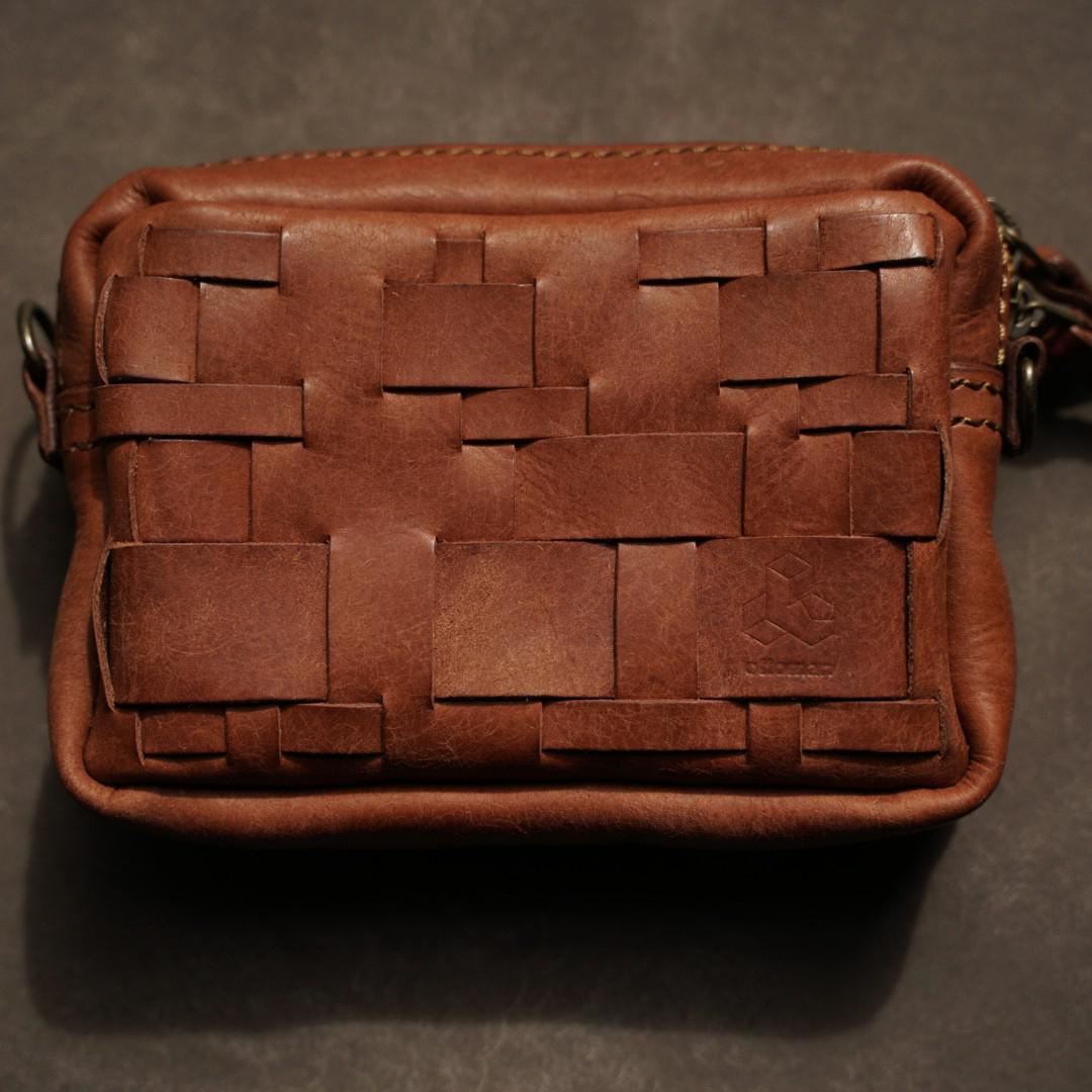 レザーイントレチャートポーチ (小) colourチョコ