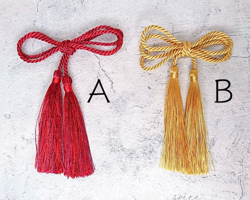 翡翠飾り 赤いタッセル付き 最低 価格家具・インテリア - 翡翠飾り 赤いタッセル付き