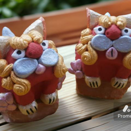 受注製作）「ちょこんとシーサー赤」瓦の土台にちょこんと乗っかり