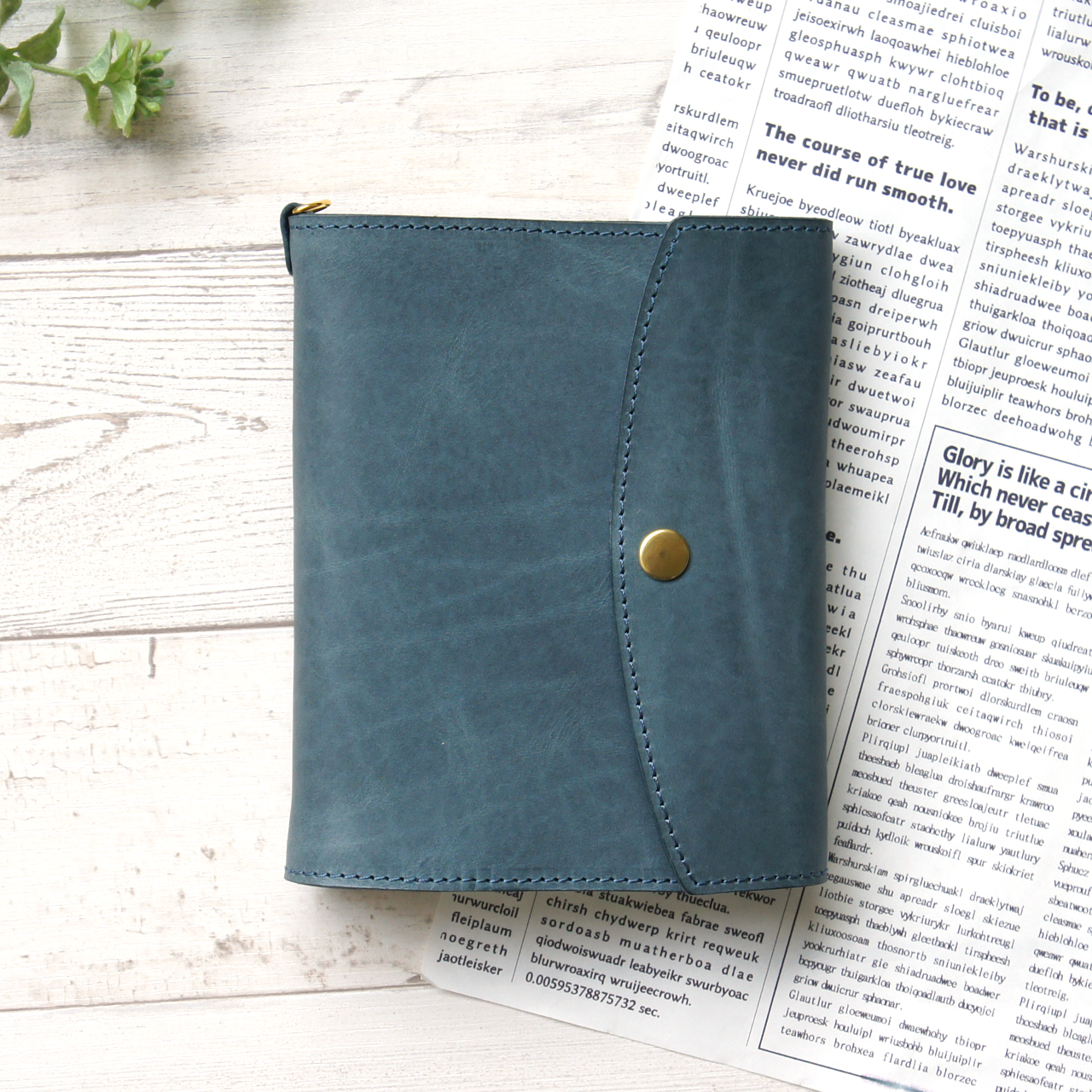 ほぼ日手帳カバー【A6サイズ 1日1ページ用】 本革（サックスブルー）