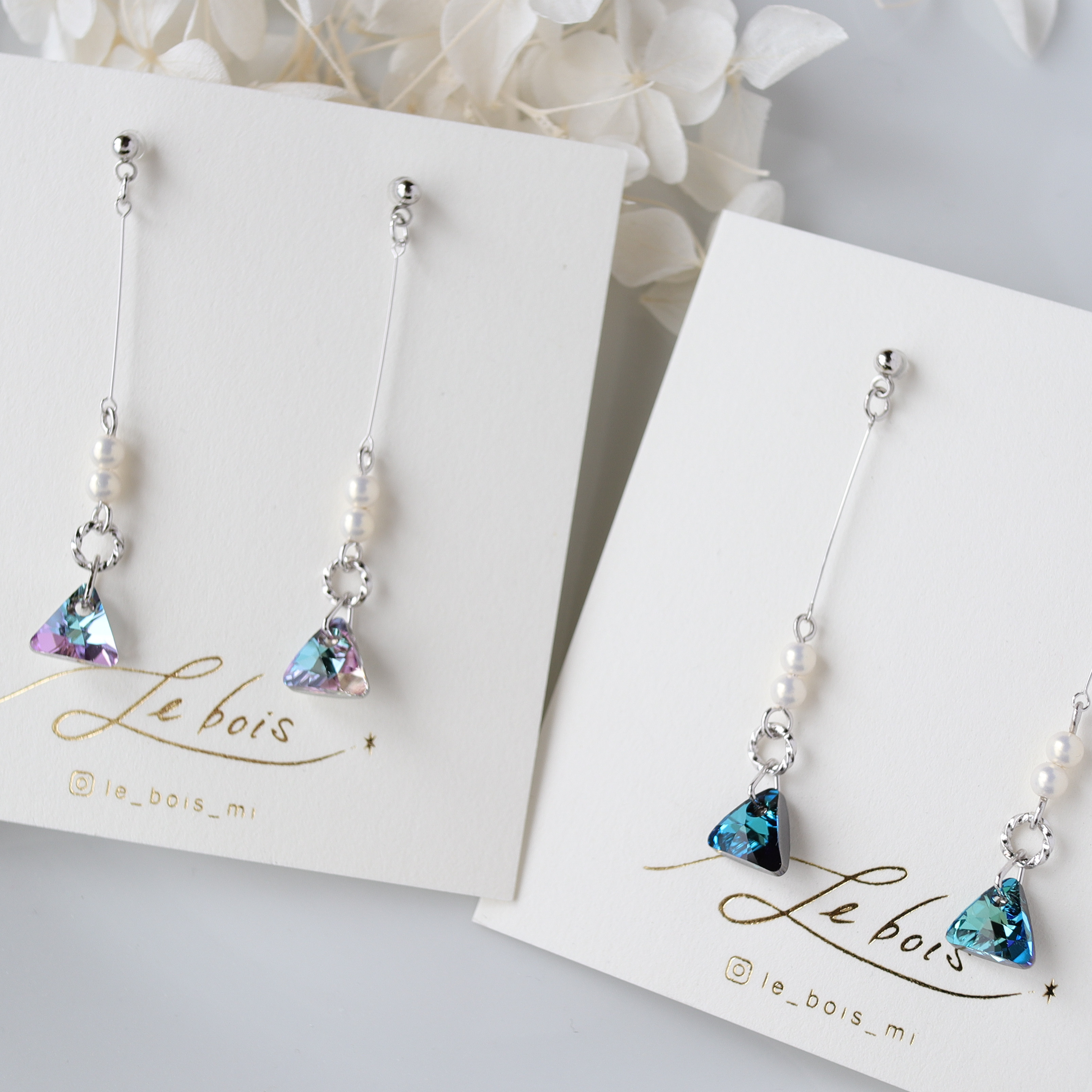 天然石カイヤナイトとスワロフスキー・クリスタルのピアス 天然石カイヤナイトとスワロフスキー・クリスタルのピアス