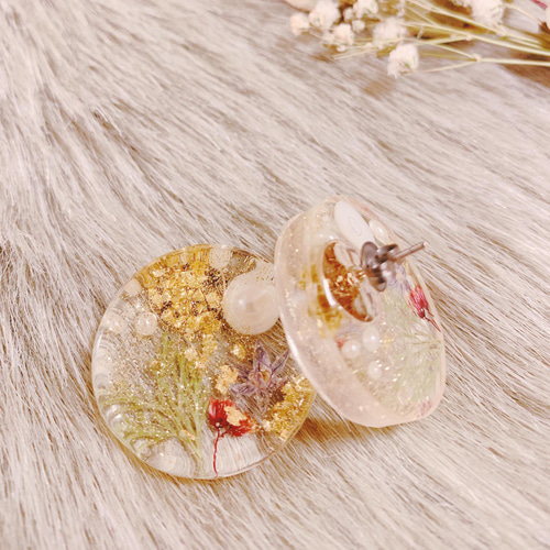 レジンドライフラワーピアス ピアス（その他） marche. 通販 10652926