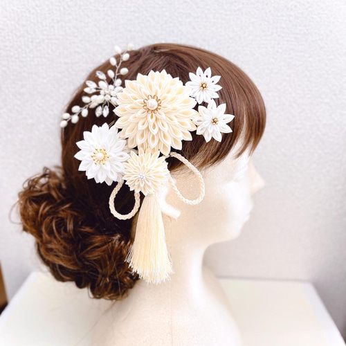 つまみ細工 髪飾り ＊白/アイボリー小枝アクセサリー＊結婚式 成人式