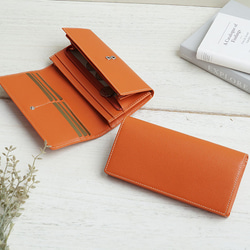 刻印可】浅い小銭入れで取り出しやすい！傷にも強い、軽めの長財布