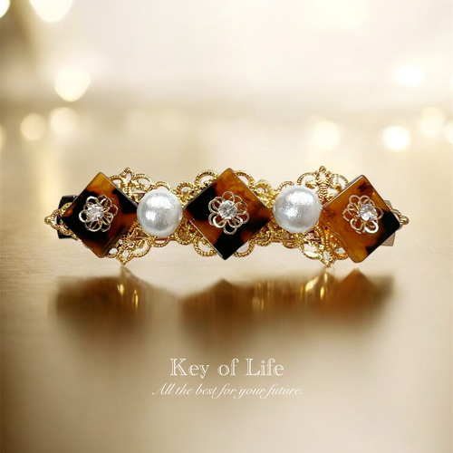 べっ甲 バレッタ 髪留め Key of Life▶︎髪飾り/バレッタ べっ甲×コットンパール 透かし