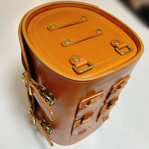 バイクキャリアトランクケース革製品