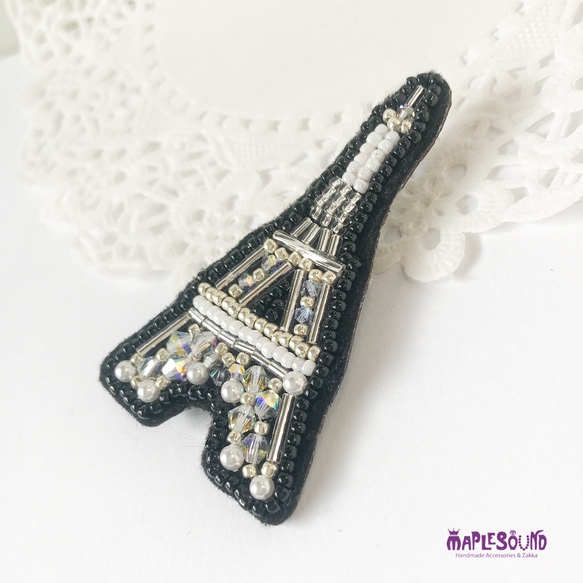 ビーズ刺繍ブローチ　La Tour Eiffel  (エッフェル塔) 3枚目の画像