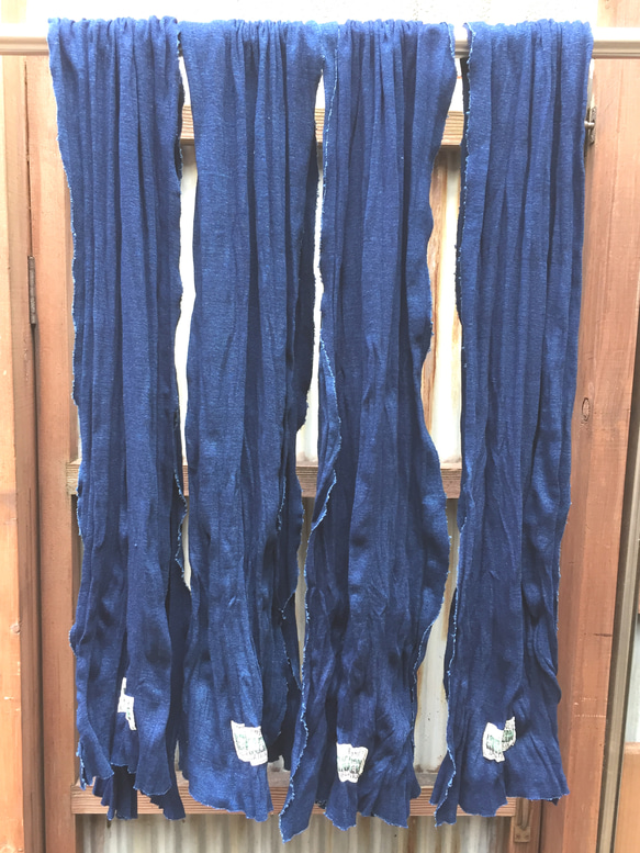 インディゴ ストール　藍染　ロープ染色　リブ織　天然素材　バイオ加工　ハンドメイド　エシカル　サスティナブル 2枚目の画像