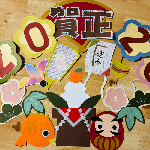 壁面飾り【2026＊お正月】受注制作 和紙たっぷり 数量限定品 切り絵