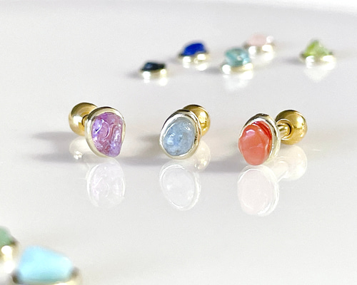 小さなティータイムピアス　ミニチュア　可愛い b-0382 肉球ピアス 猫 犬 ピアス ホワイト ブラック シルバー999