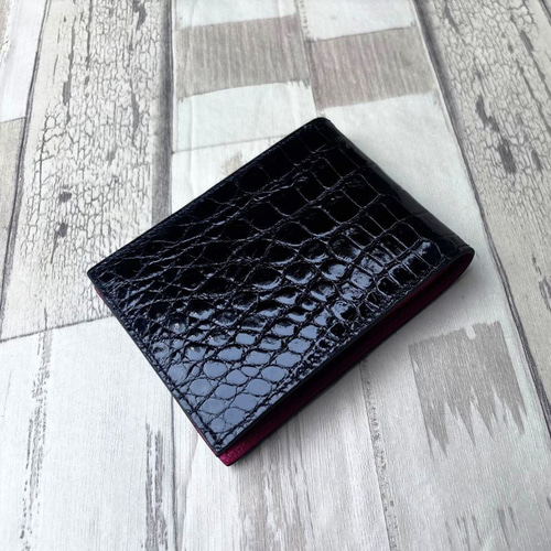 特価★JRAマーク入り✴クロコダイル二つ折り財布✴黒ブラックツヤありシャイニング 特価☆JRAマーク入り✴クロコダイル二つ折り財布✴黒ブラック