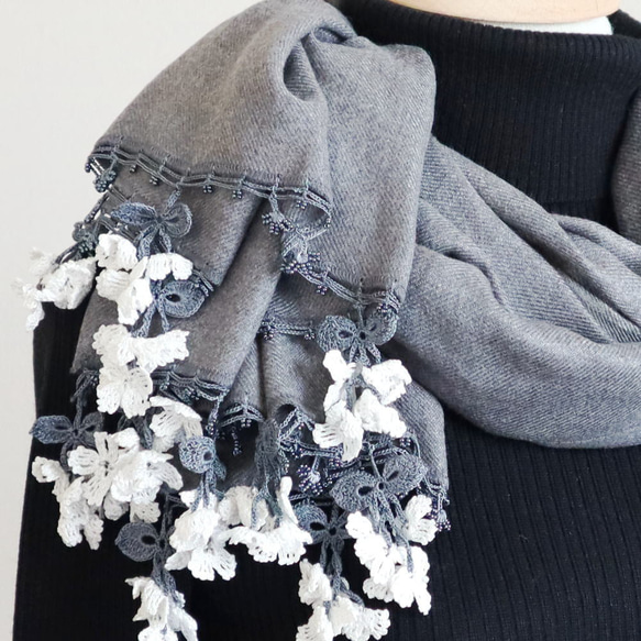 [Made to order] OYA Pashmina shawl [Flower of Wind] Gray 第2張的照片